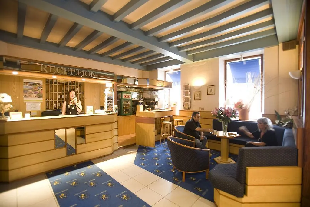 Hotel De Nevers Lourdes